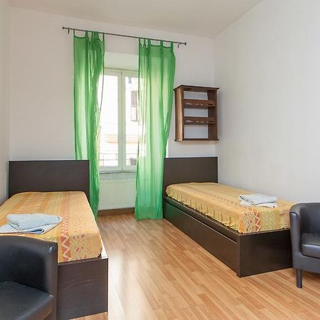Rental In Rome Santini Apartment Quarto foto
